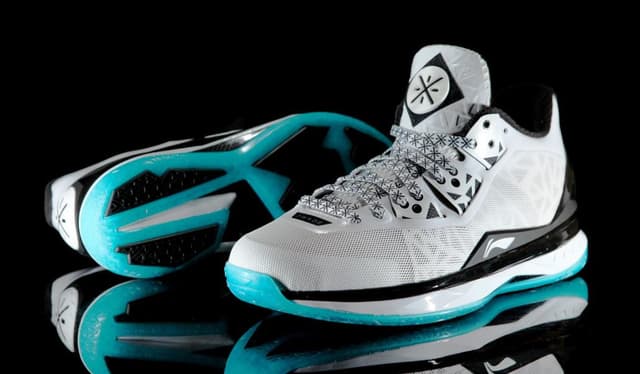 Li-Ning Way of Wade 4 “White Hot Heat” release photo
