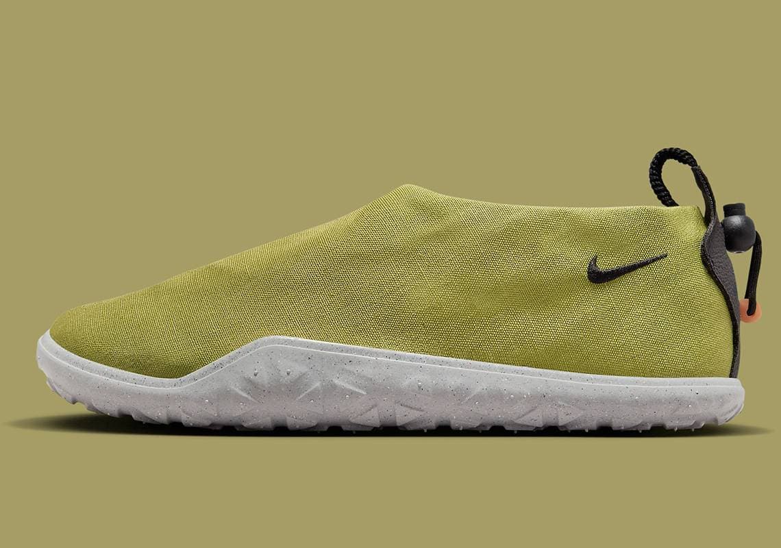 Nike ACG Air Moc Nike release photo