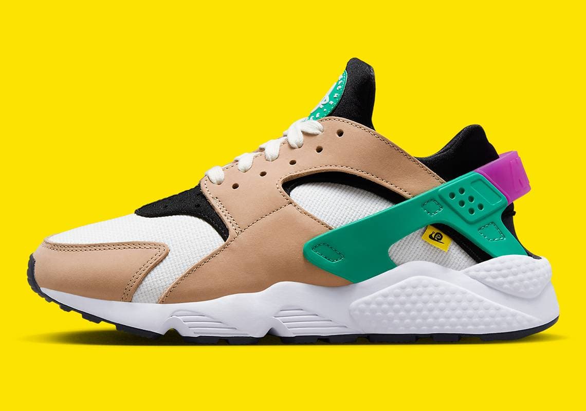 Nike Air Huarache "Moving Co." Nike release photo