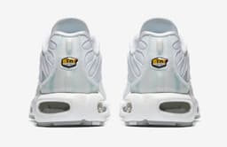 Nike Air Max 1 JewelNike Air Max Plus SE release thumbnail 4