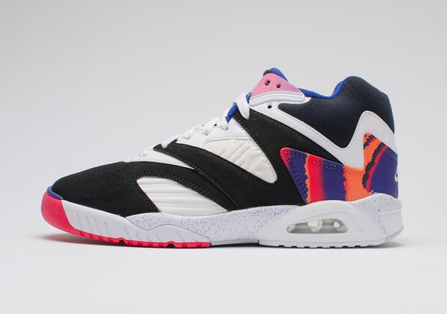 Nike Air Tech Challenge 4 OG Retro Nike release photo