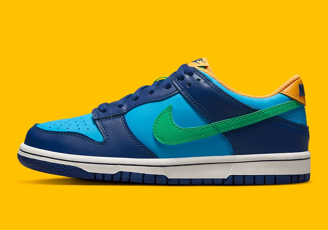 Nike Dunk Low "Kyrie" Nike release photo
