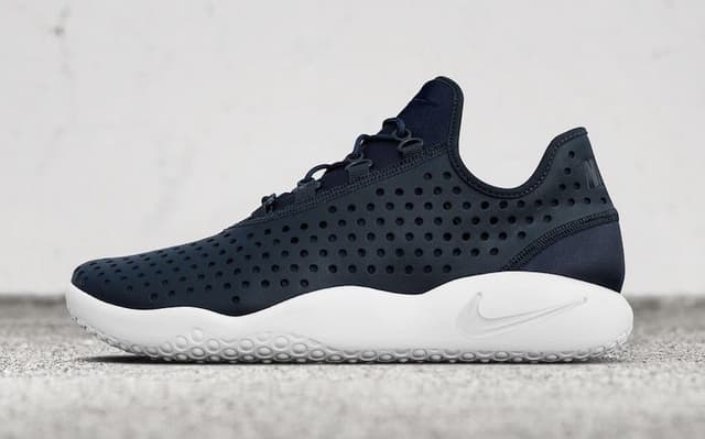 Nike FL Rue Nike release photo