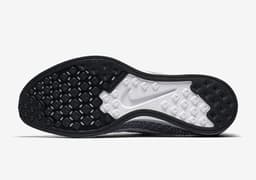 Nike Flyknit Racer release thumbnail 5