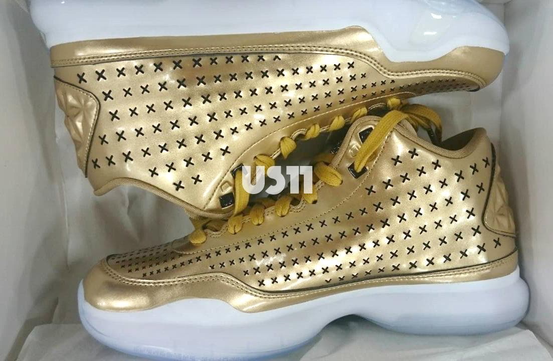 Nike Kobe 10 EXT Mid “Liquid Gold” release photo 1