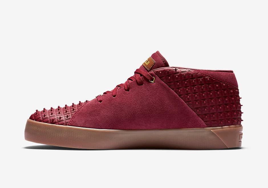 Nike LeBron 13 NSW  release photo 1