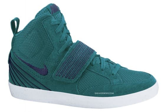 Nike NSW Skystepper Nike release photo