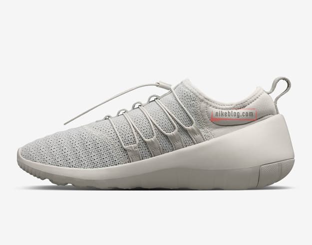 Nike Payaa release photo 3