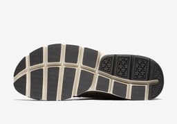 Nike Sock Dart SE release thumbnail 5