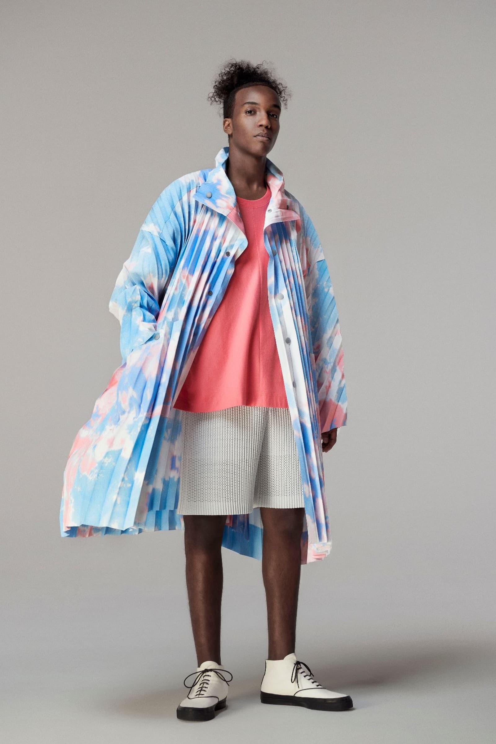 Homme Plissé Issey Miyake Collection release photo 1