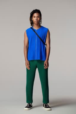 Homme Plissé Issey Miyake Collection release thumbnail 5