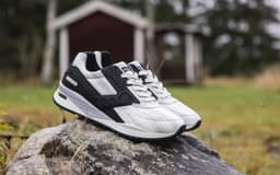 SNS x Brooks Regent ”American Dream” release thumbnail 3