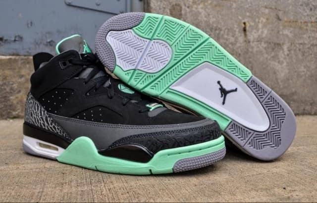 Jordan Son of Mars Low "Green Glow" Jordan release photo