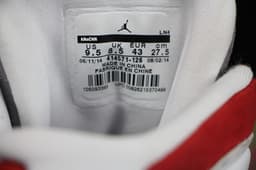 Air Jordan 13 release thumbnail 8