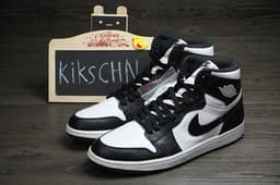 Air Jordan 1 Black/White release thumbnail 5