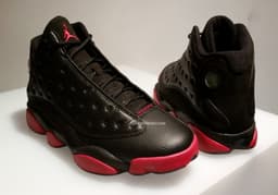 Air Jordan 13 Black/Red release thumbnail 4