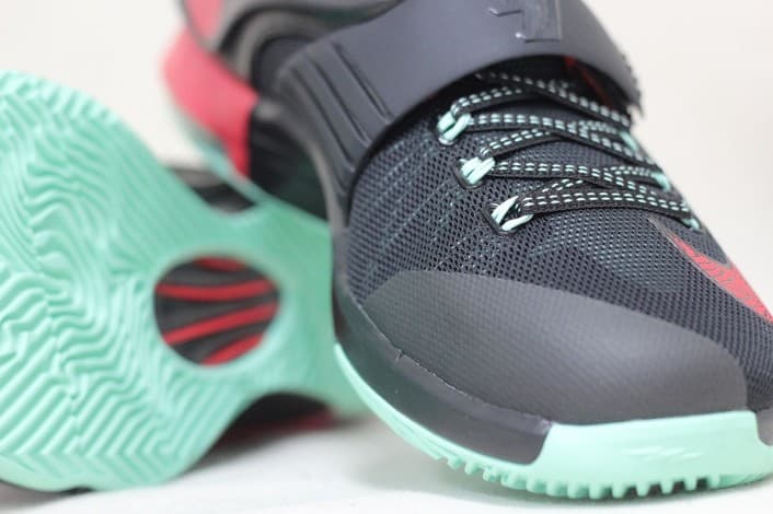 Nike KD 7 'Bad Apple' release photo 7