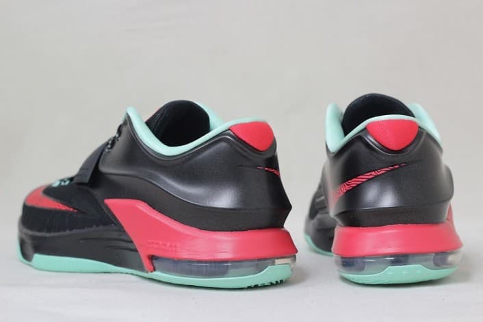 Nike KD 7 'Bad Apple' release photo 6
