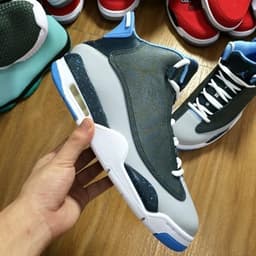 Jordan Dub Zero Retro release thumbnail 6