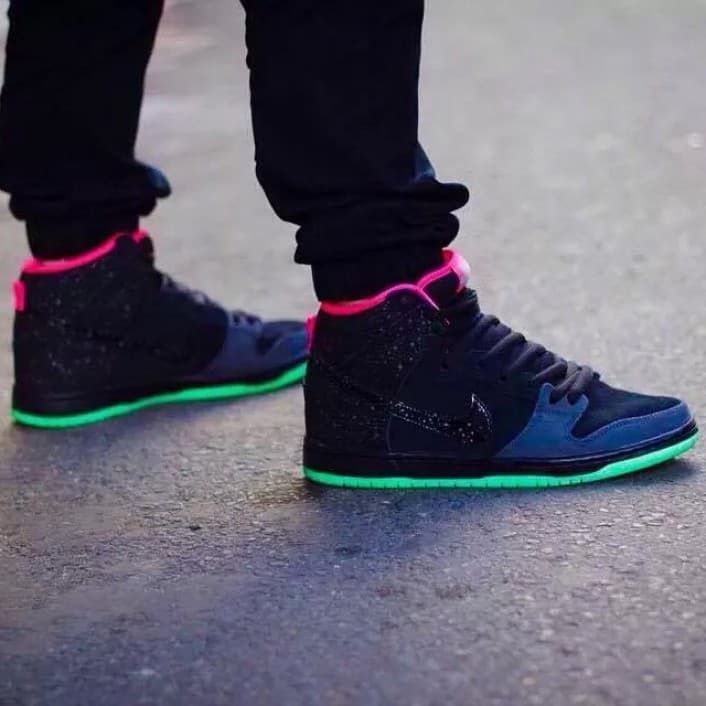 Nike Dunk High SB "Yeezy" Nike release photo