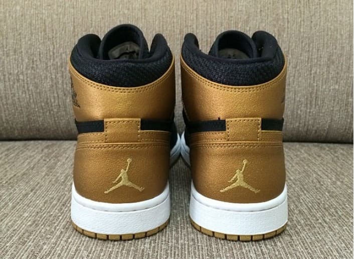 Air Jordan 1 "Melo" release photo 6