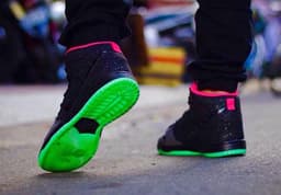 Nike Dunk High SB "Yeezy" release thumbnail 3