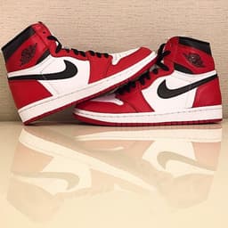 Air Jordan 1 "Chicago" OG release thumbnail 3