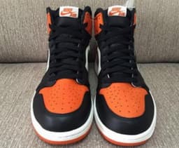 Air Jordan 1 release thumbnail 3