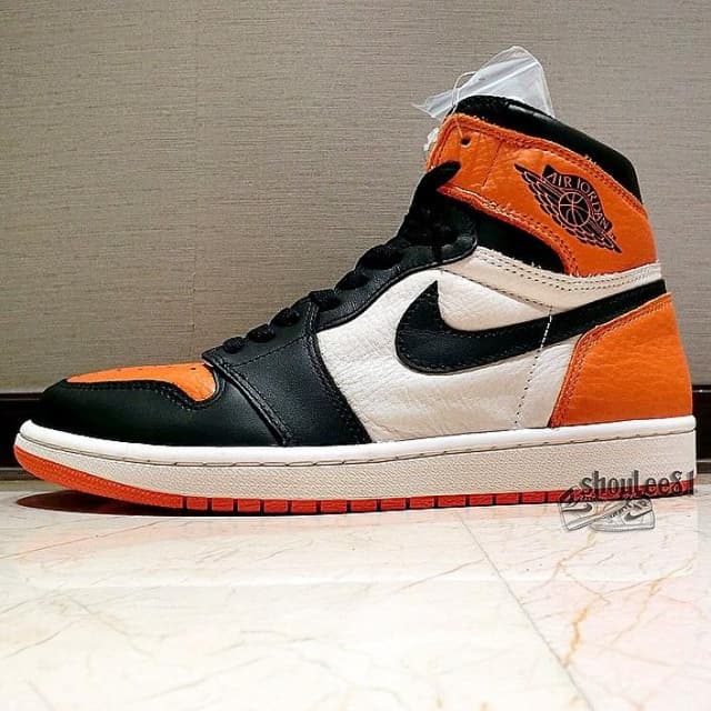 Air Jordan 1 'Shattered Backboard' Jordan release photo