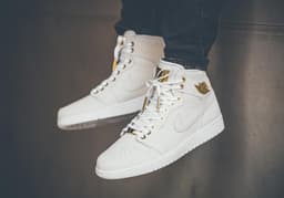 Air Jordan 1 'Pinnacle' release thumbnail 2