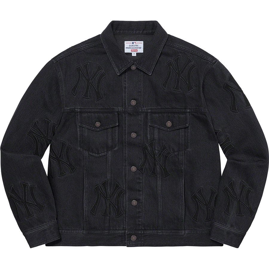 Supreme®/New York Yankees™ Denim Trucker Jacket release photo 2
