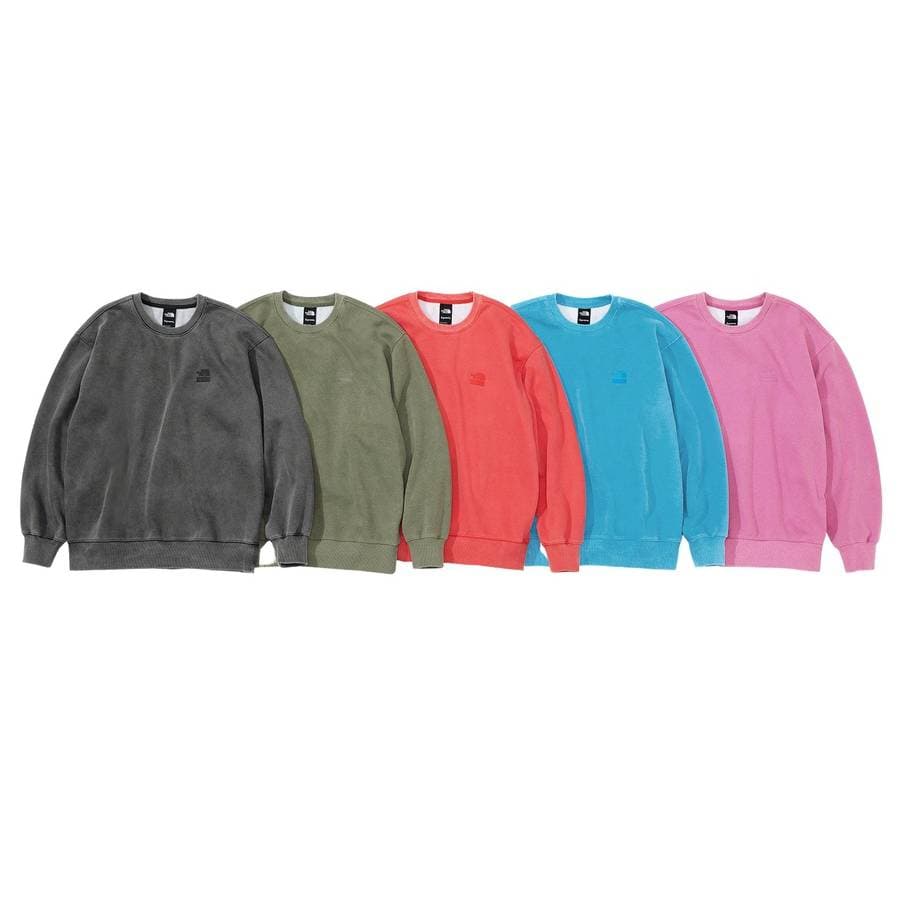 Supreme®/The North Face® Pigment Printed Crewneck release photo 1