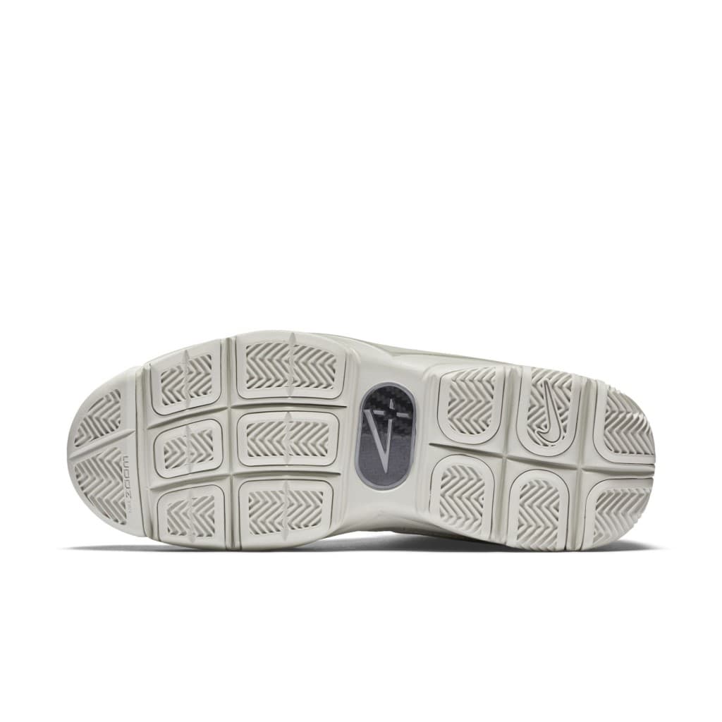 Nike Zoom Kobe 2 FTB release photo 2