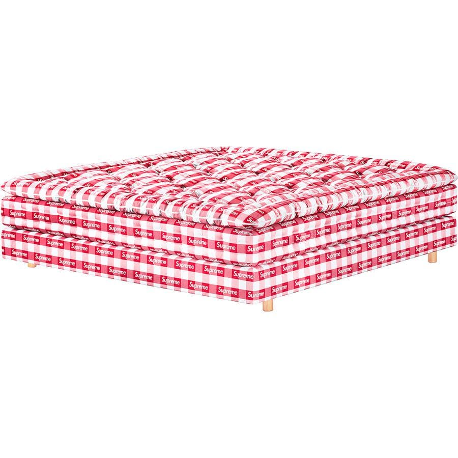 Supreme®/hästens® Maranga® Bed release photo 1