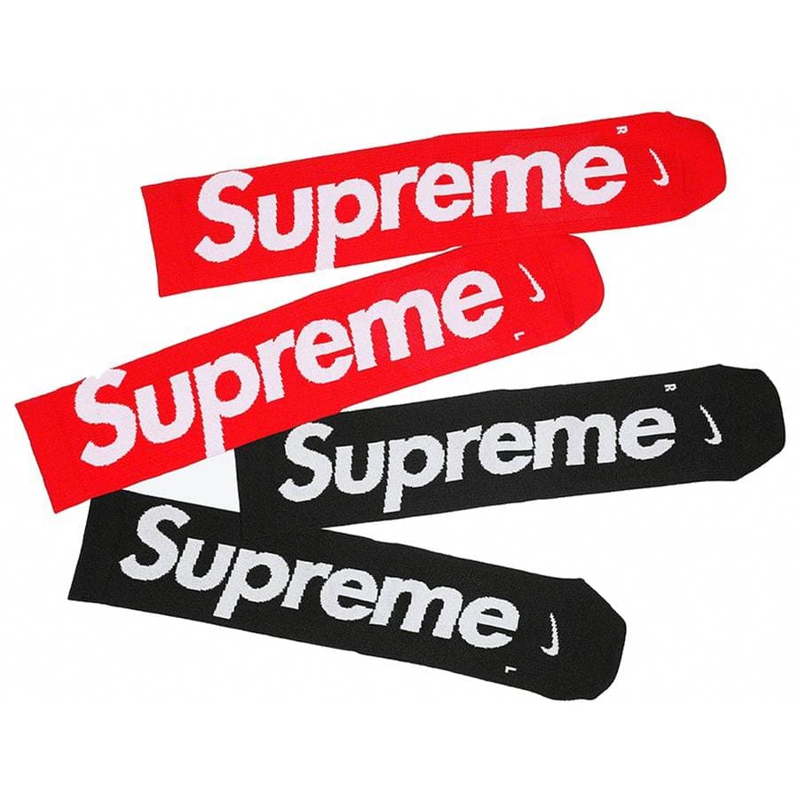 Supreme®/Nike® Lightweight Crew Socks release photo 1