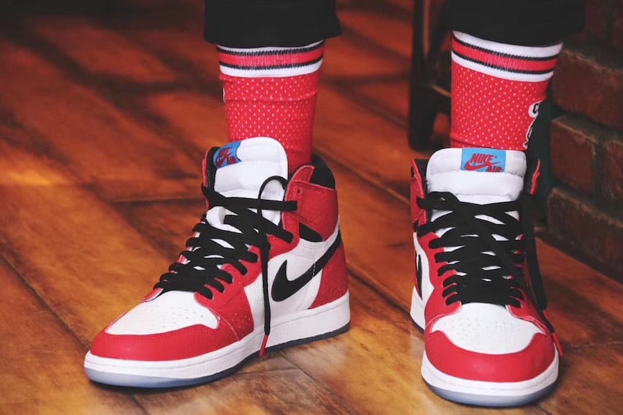 Air Jordan Retro 1 High OG “The Origin Story” release photo 3