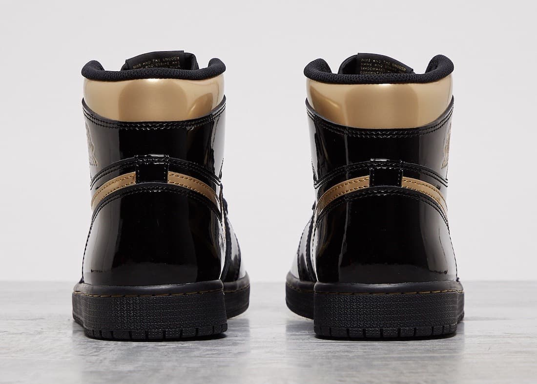 Air Jordan 1 High OG release photo 10