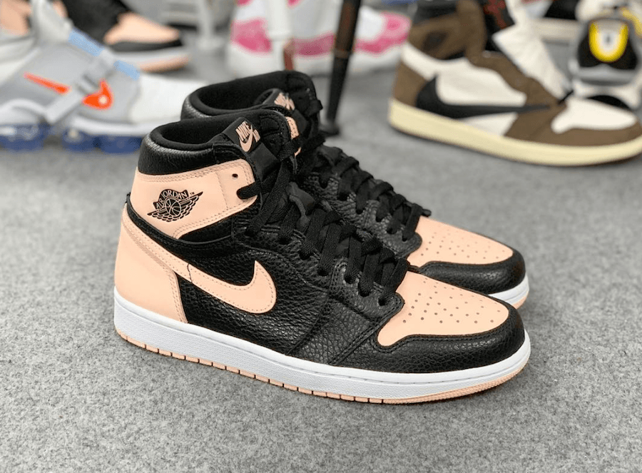 Air Jordan Retro 1 High OG release photo 1