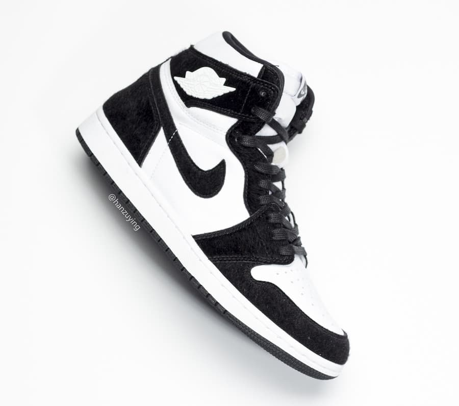 Air Jordan 1 Retro High OG WMNS release photo 2
