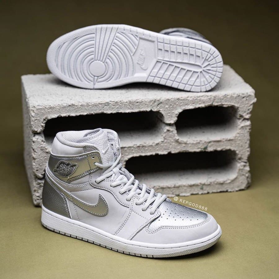 Air Jordan 1 High OG “Japan” release photo 11