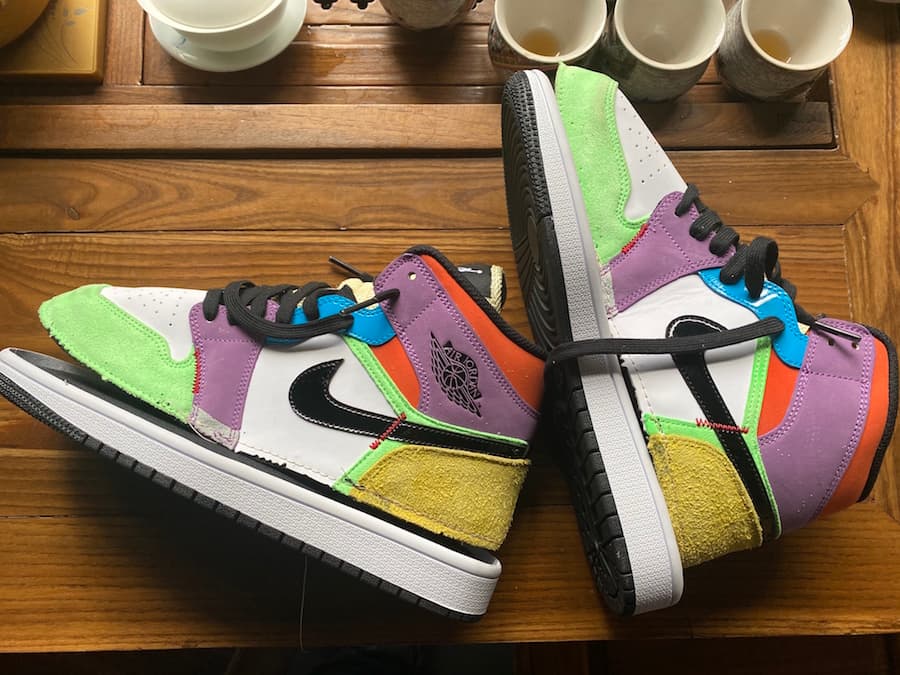 Air Jordan 1 Mid SE “Multicolor” release photo 7