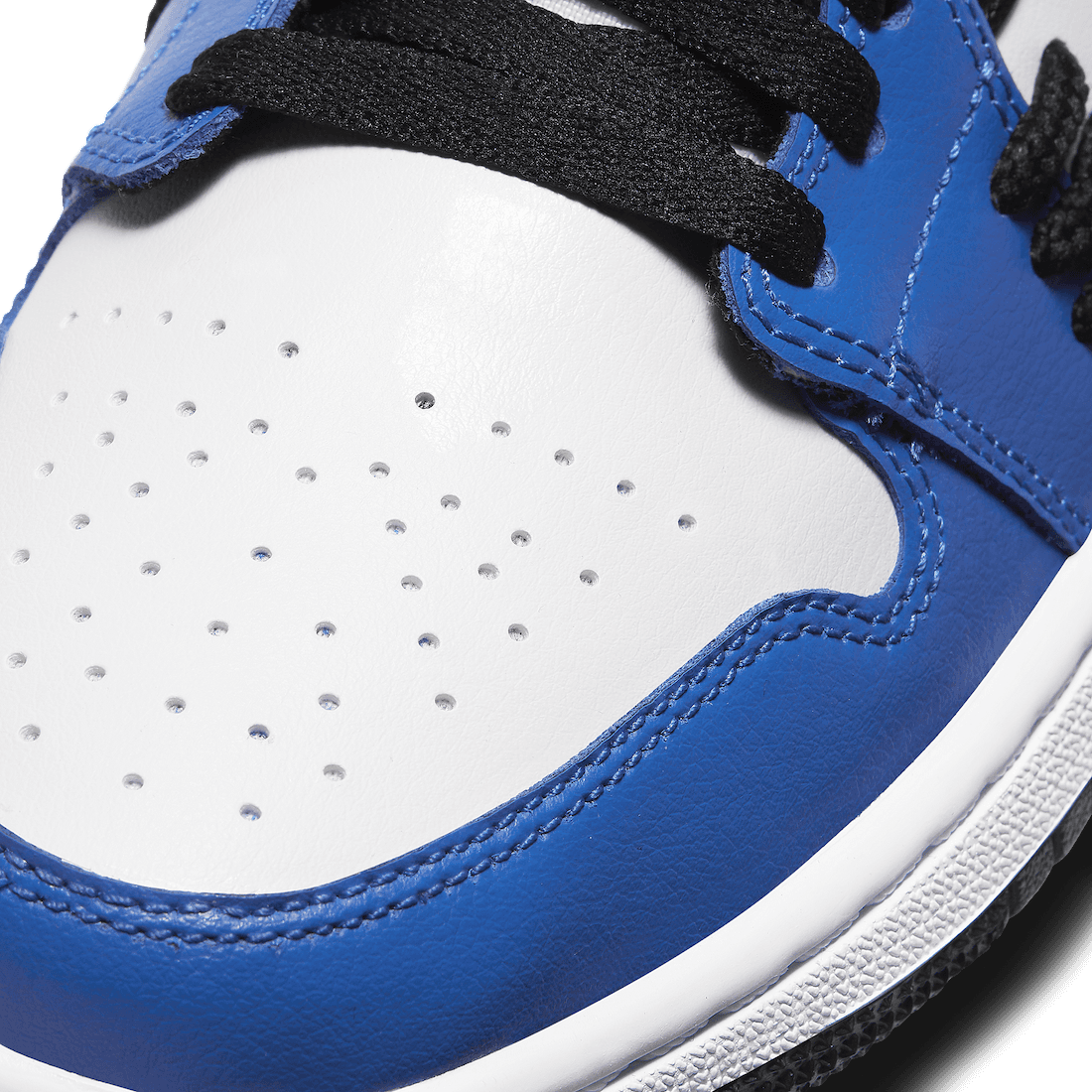 Air Jordan 1 Mid SE “Sisterhood” release photo 8