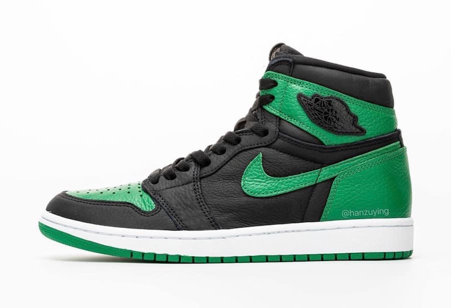 Air Jordan 1 Retro High OG release photo 2