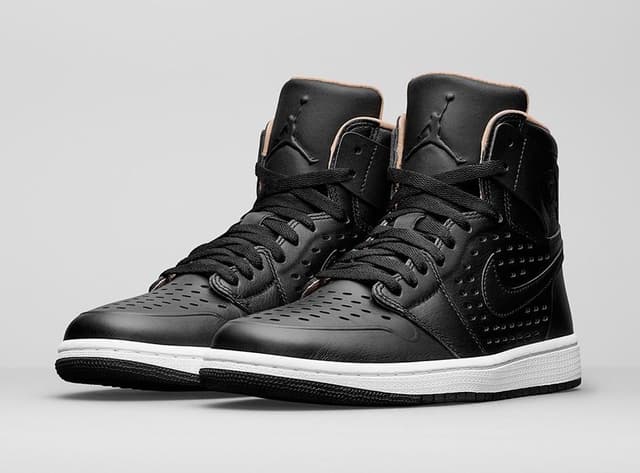 Air Jordan 1 Retro High Jordan release photo