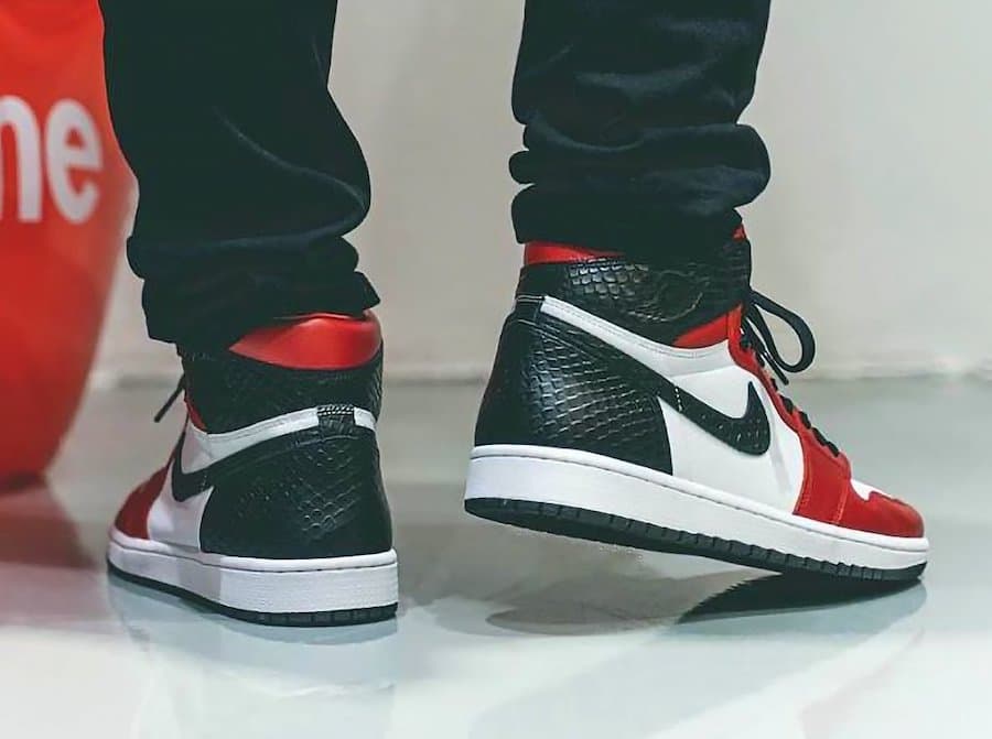 Air Jordan 1 High OG WMNS “Satin Snake” release photo 9