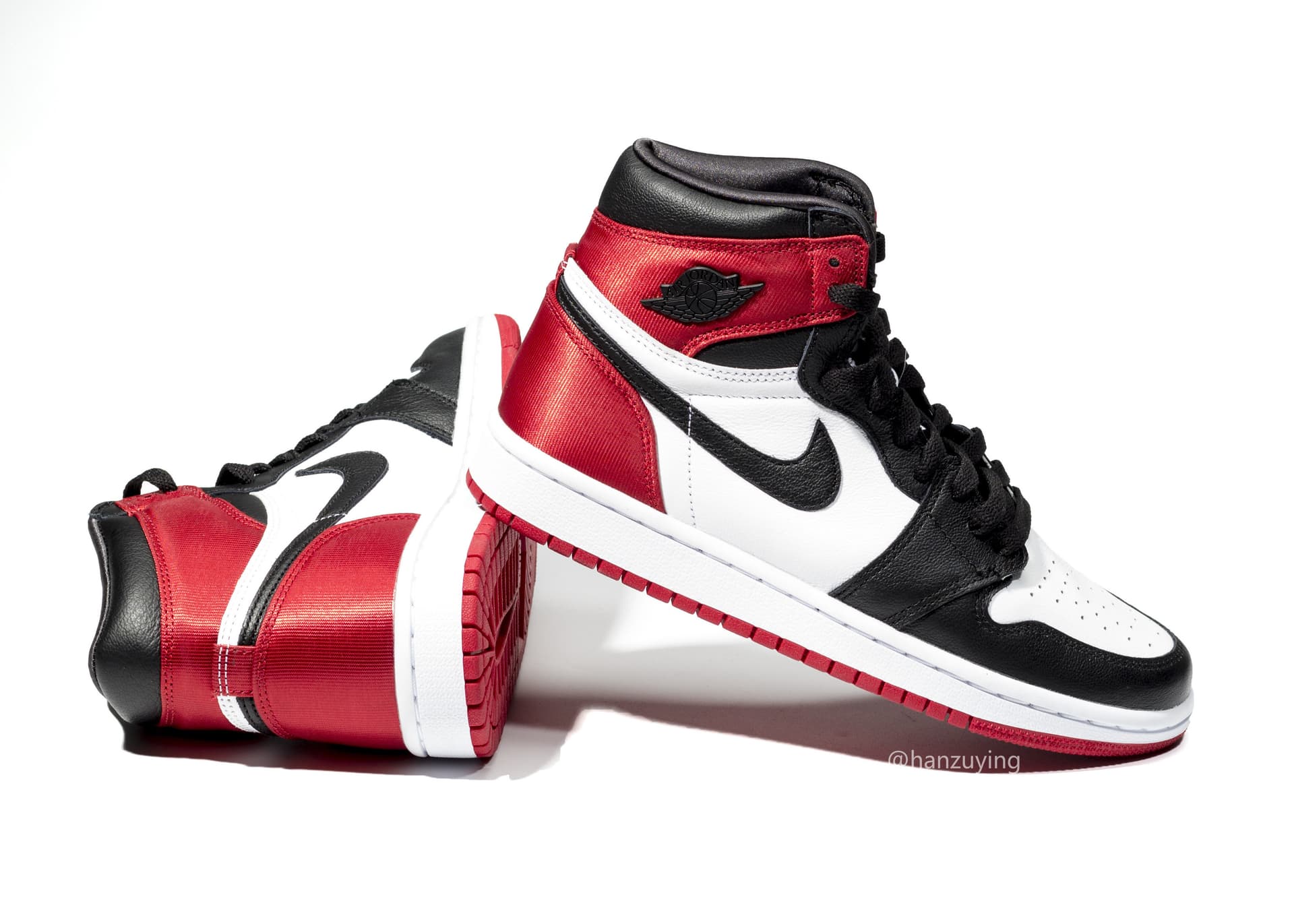 Air Jordan 1 Satin WMNS “Black Toe” release photo 4