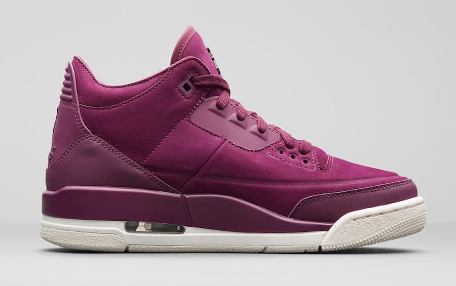 Air Jordan 3 WMNS release photo 3