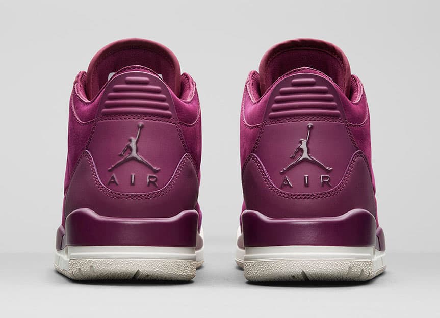 Air Jordan 3 WMNS release photo 4