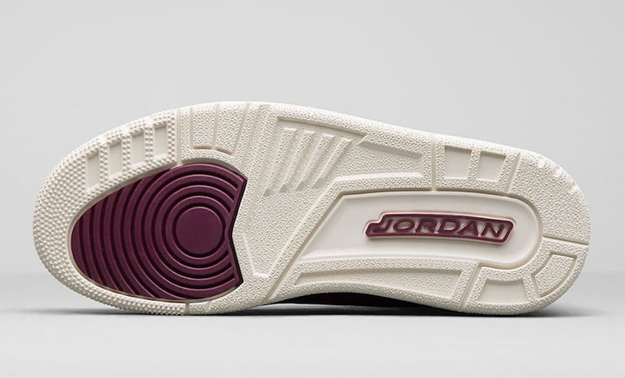 Air Jordan 3 WMNS release photo 5