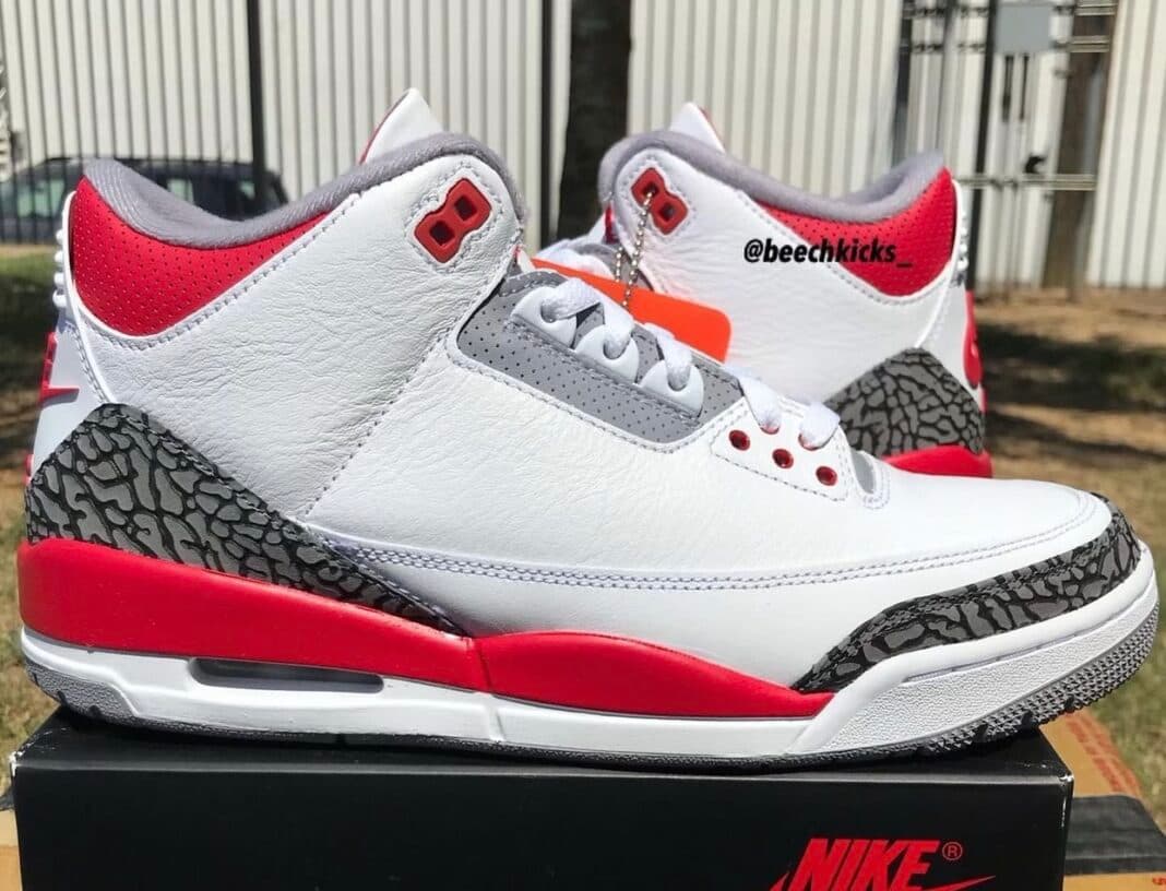 Air Jordan 3 OG “Fire Red” Jordan release photo